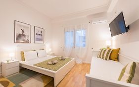 Apartment At Megaro Mousikis St Semi Basement 1Bed 2 Pers