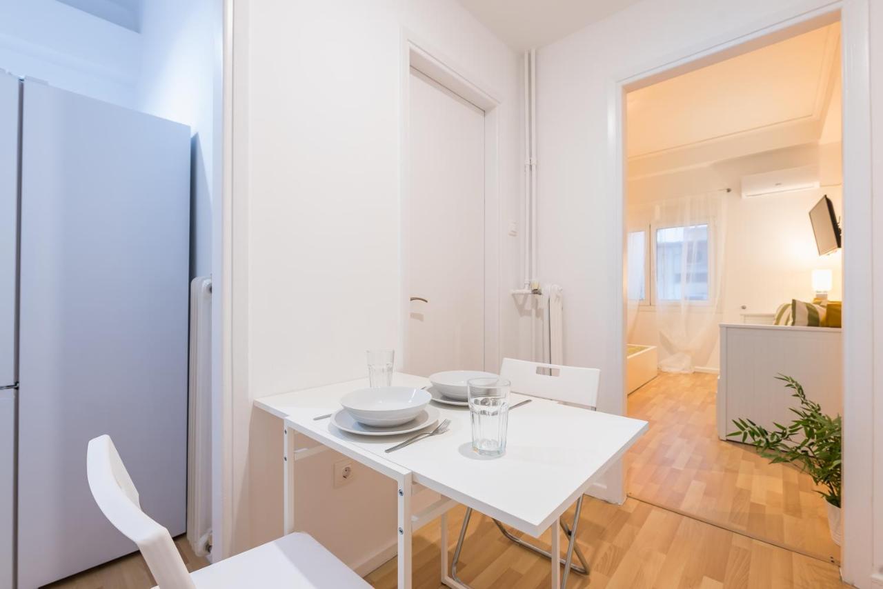 Apartment At Megaro Mousikis St Semi Basement 1Bed 2 Pers Αθήνα Εξωτερικό φωτογραφία