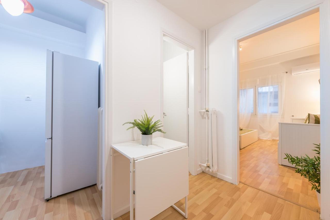 Apartment At Megaro Mousikis St Semi Basement 1Bed 2 Pers Αθήνα Εξωτερικό φωτογραφία