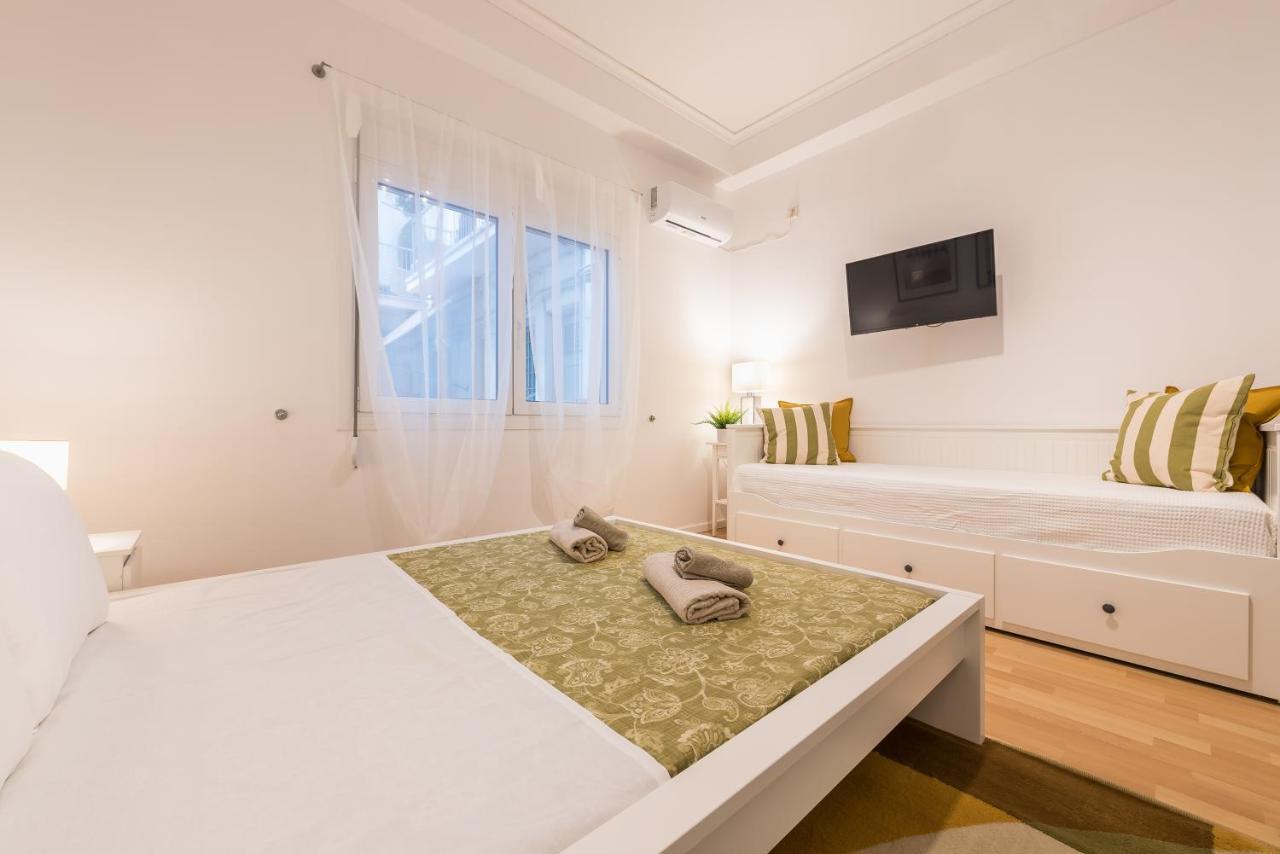 Apartment At Megaro Mousikis St Semi Basement 1Bed 2 Pers Αθήνα Εξωτερικό φωτογραφία